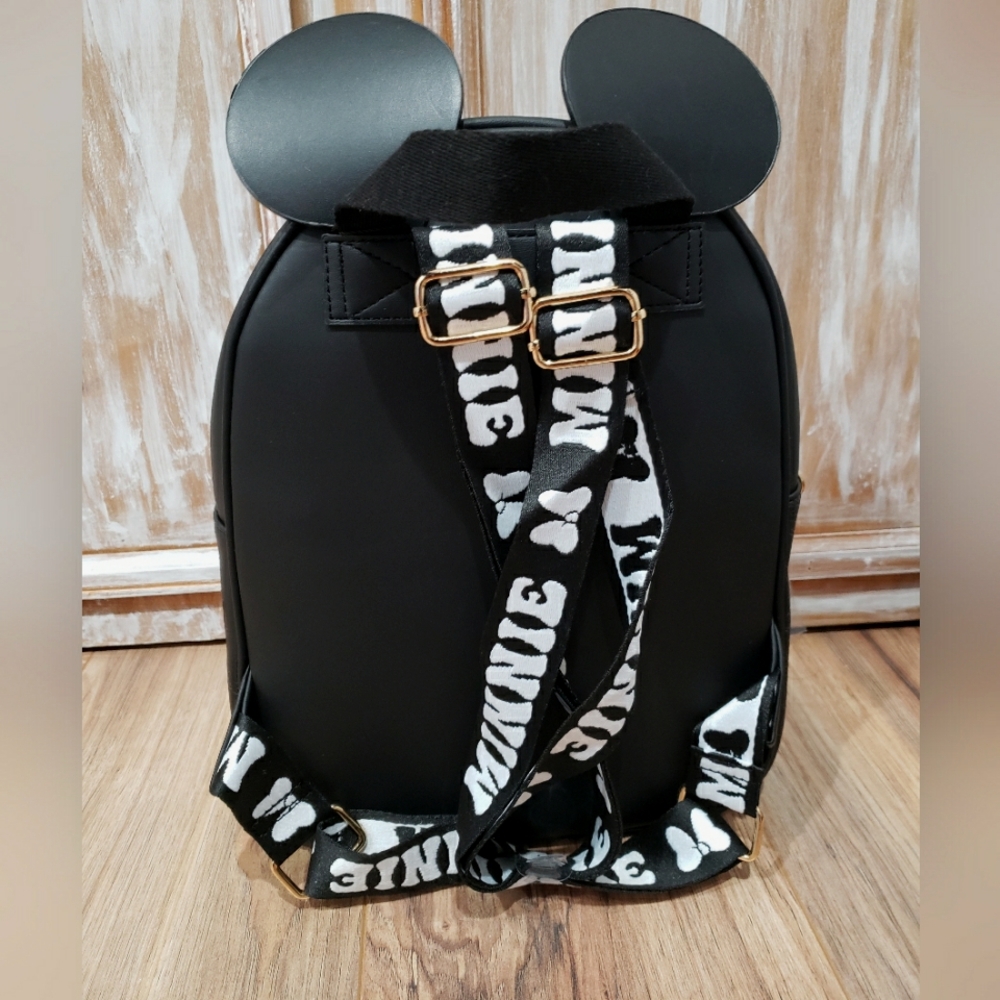 NWT Disney Minnie Mouse Backpack - Picture 2 of 12